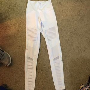 Alo Leggings